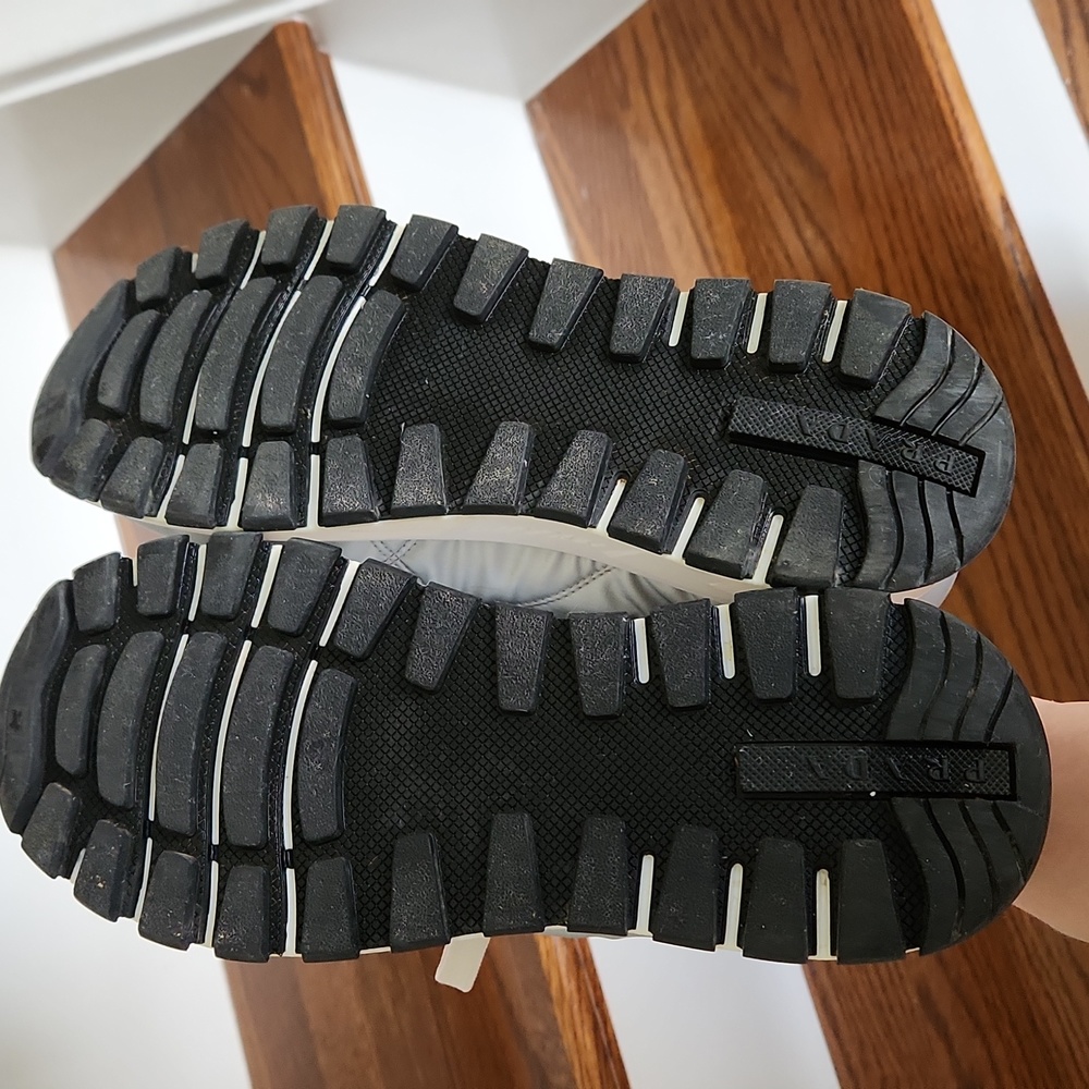 Prada Metallic Silver Quilted Nylon sneakers womens size 38.5 ( USA size 8.5) - Picture 12 of 14